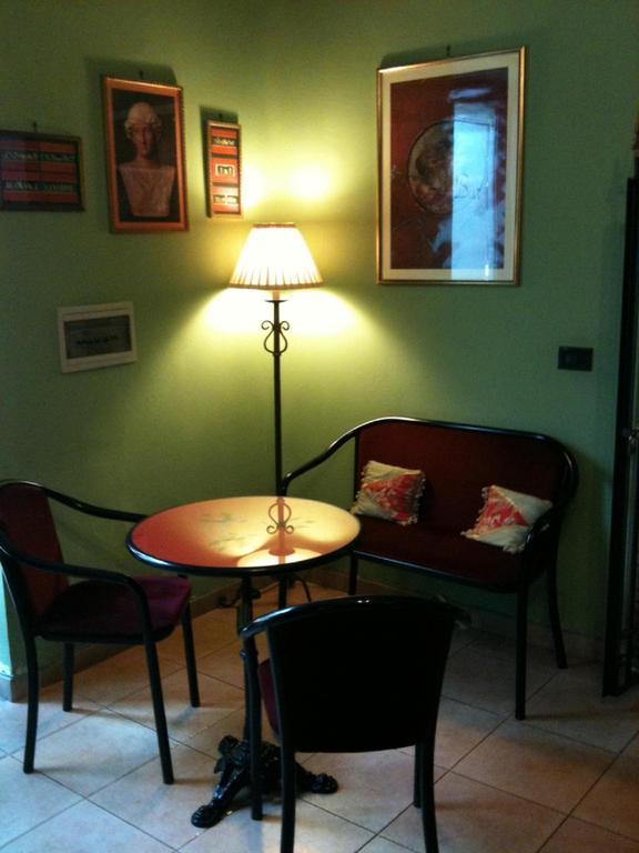 Hotel Degli Amici Помпей Екстериор снимка